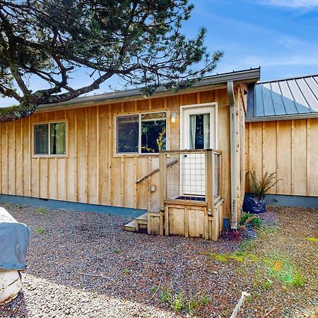 Villa Calm Waters Rockaway Beach Exterior foto